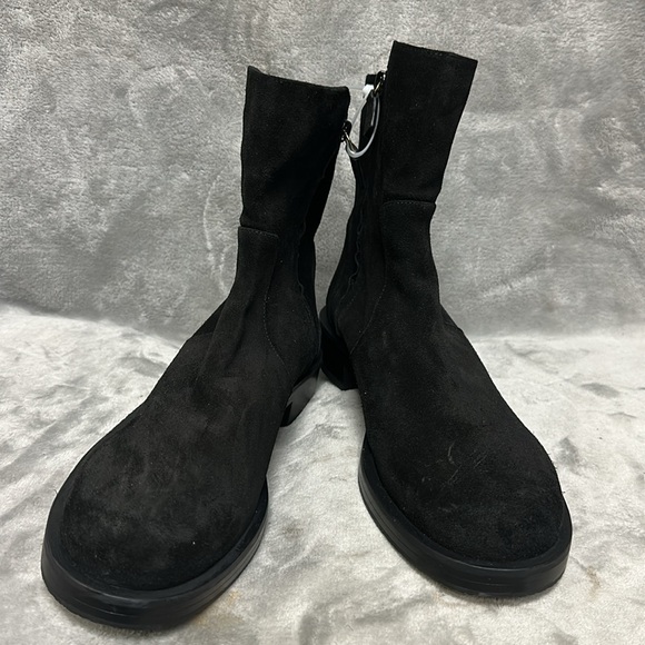 STUART WEITZMAN 5050 BOLD ZIP BOOTIES SIZE 9.5 - Picture 4 of 8